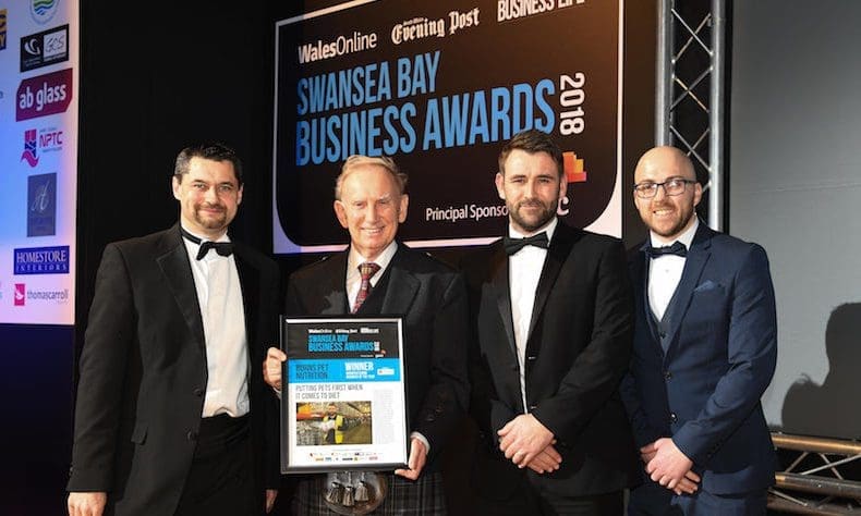 Lifetime Achievement Award given to John Burns