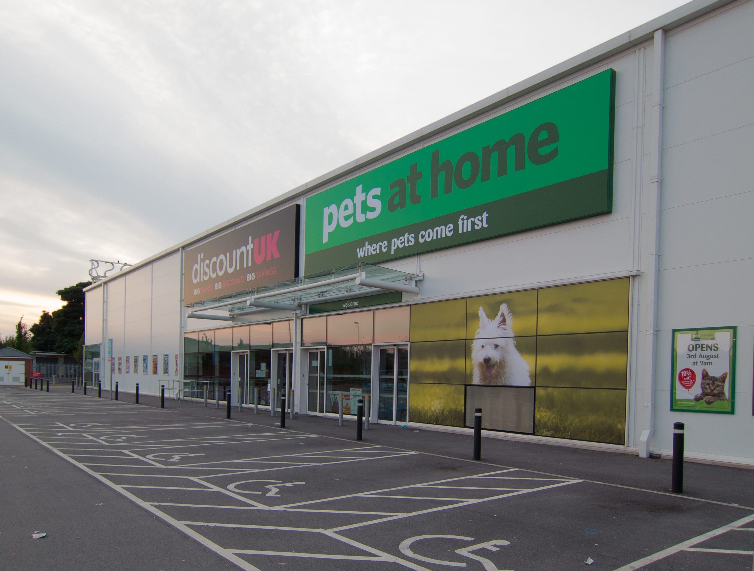 Pets at Home to close for Boxing Day