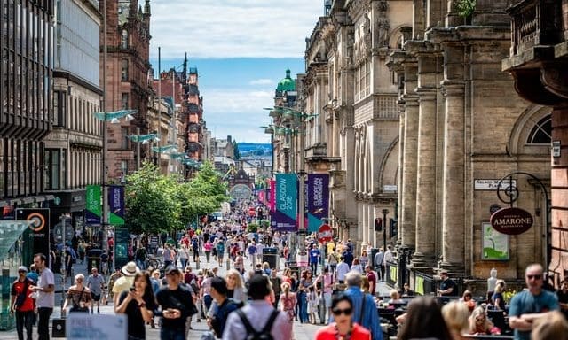 Retail boosted by ‘buoyant’ May sales