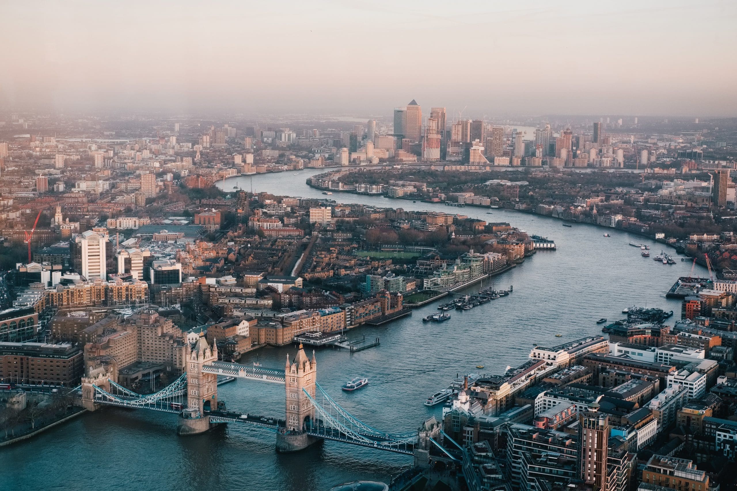 UK GDP slows to 0.1% in February