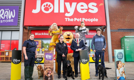 Jollyes opens new Blackburn store