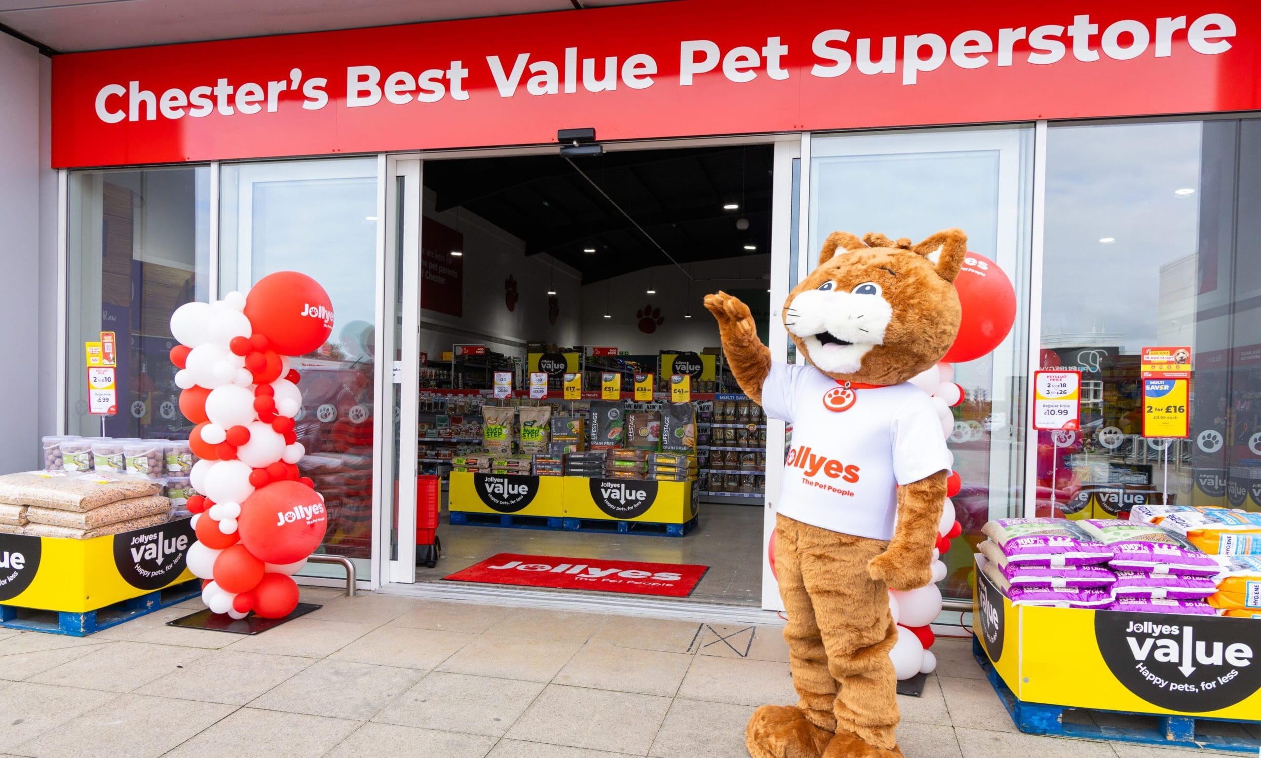 Jollyes unveils new Chester pet superstore