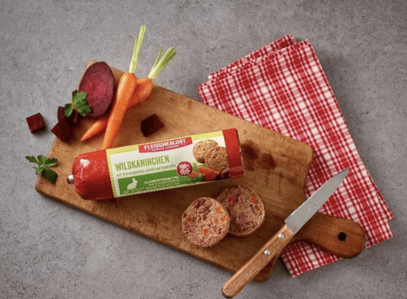 Fleischeslust offers a range of high-quality, complete, and complementary dog food recipes!
